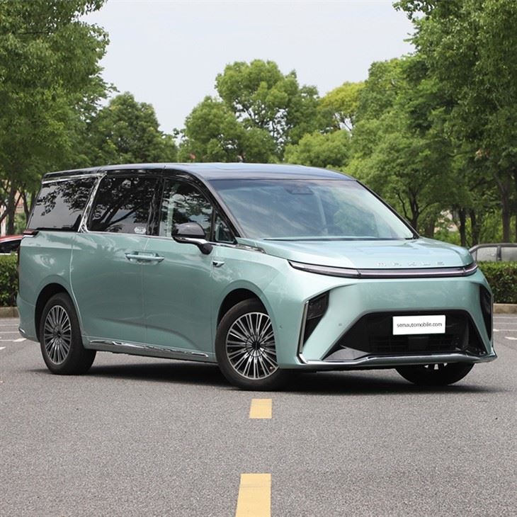 Maxus MIFA 9 fully Electric MPV