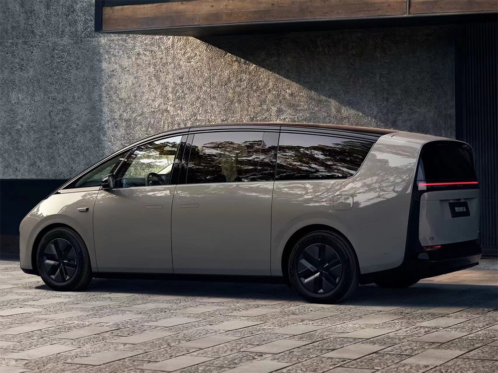 2024 LI AUTO MEGA All-electric MPV 2024 LI AUTO MEGA All-electric MPV
